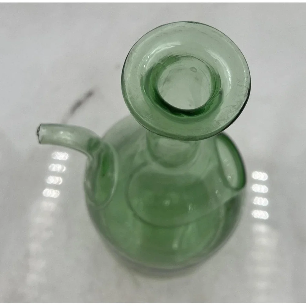Vintage Green Hand Blown Glass Wine Decanter with Built-in Ice Chamber 11